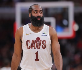 FB体育-豪赌哈登让骑士已无路可退 若未达预期今夏将迎阵容&amp;管理层大换血